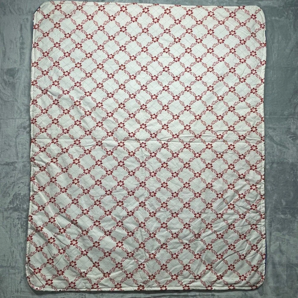 Quilted Christmas Throw Blanket Tree Santa Snowman Stocking Holiday Decor 44x35